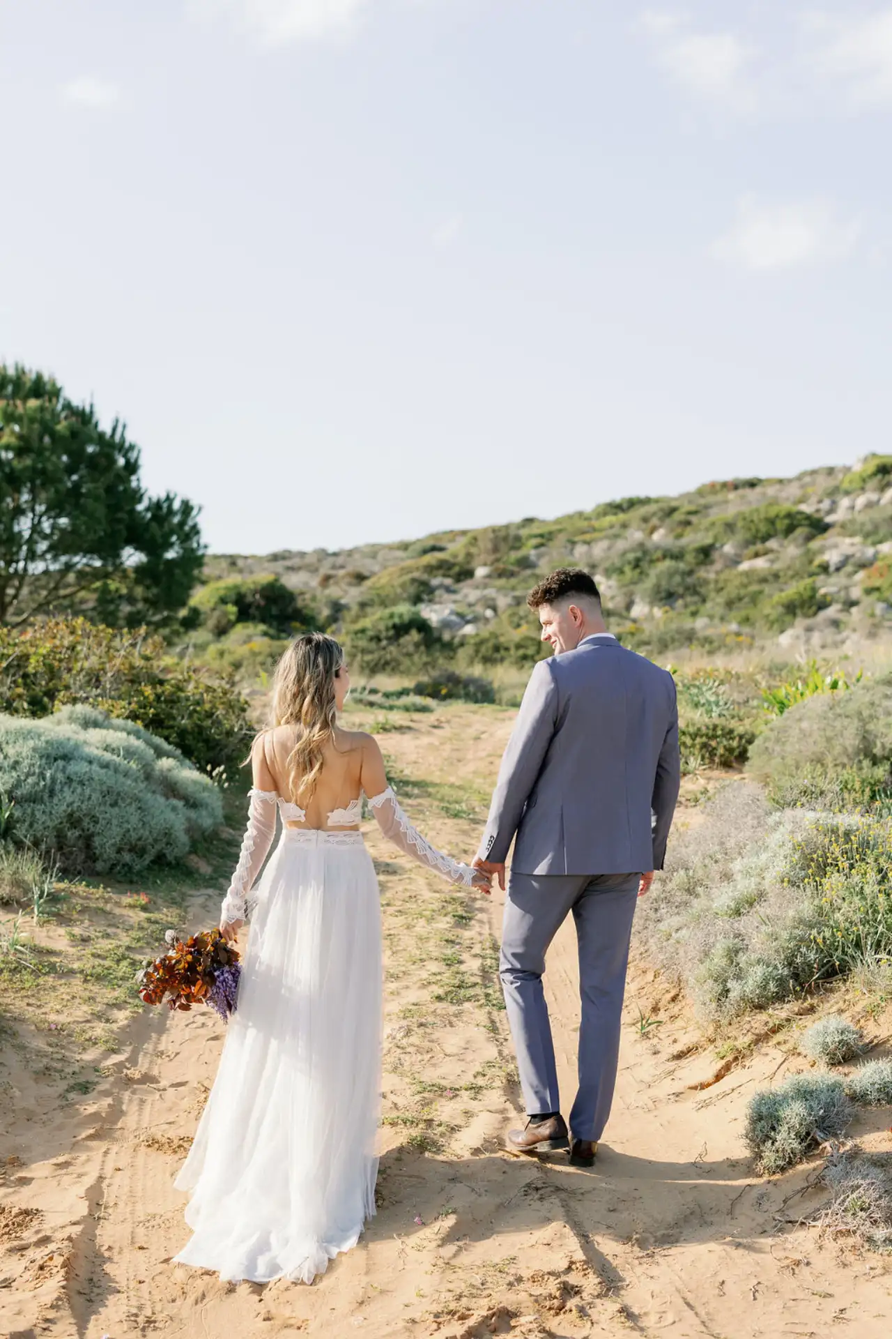 Purple-Elopement-weddingtalescrete (13)