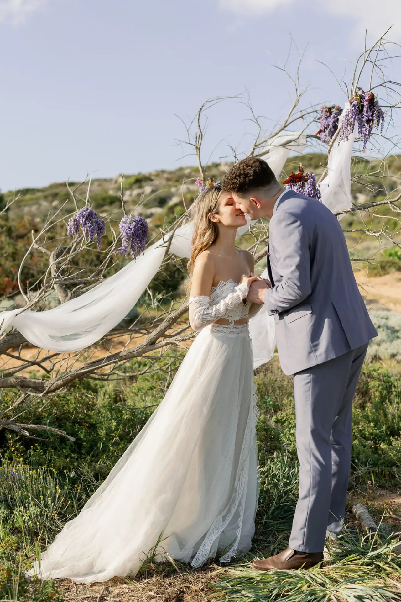 Purple-Elopement-weddingtalescrete (16)