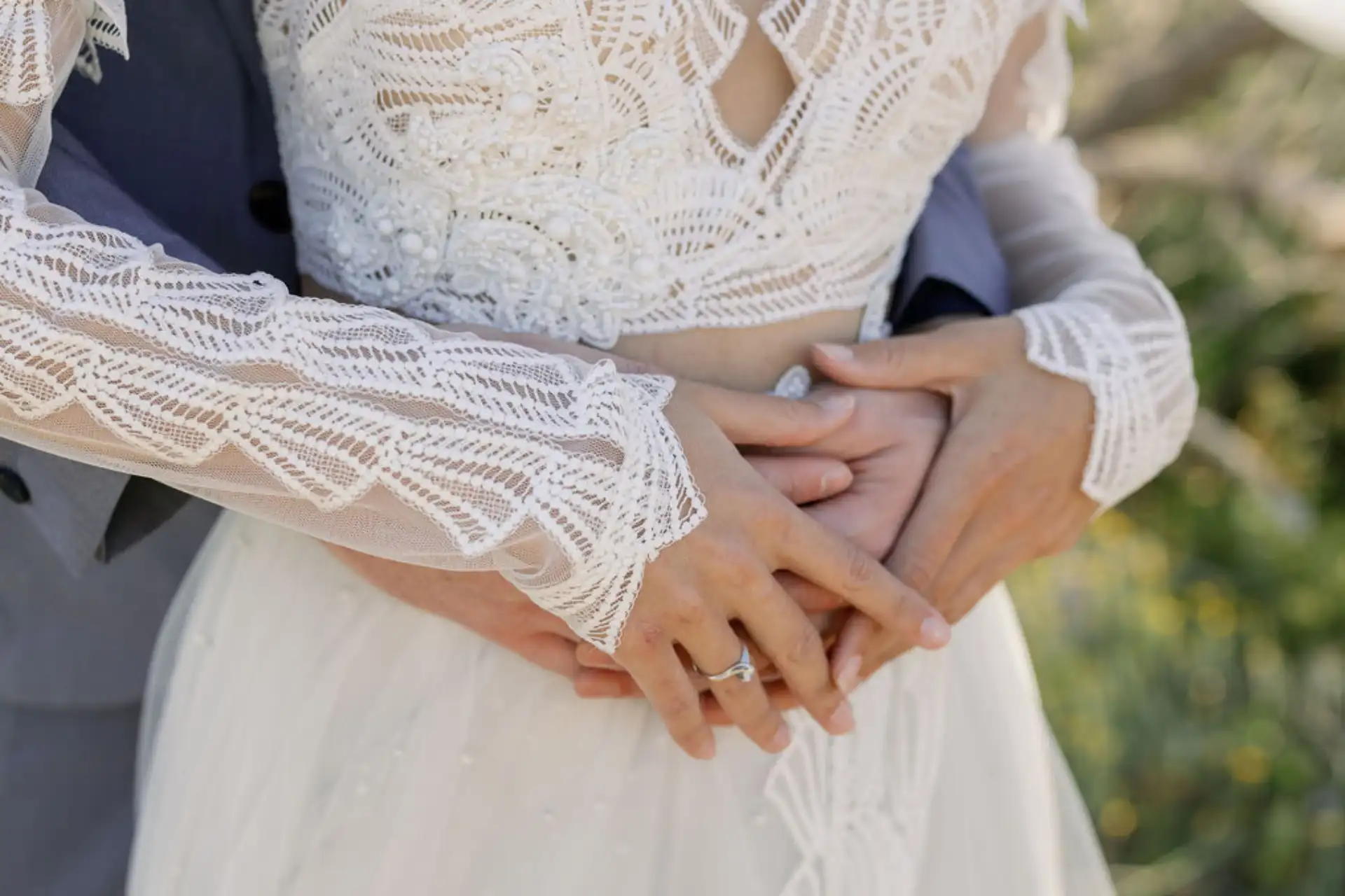 Purple-Elopement-weddingtalescrete (18)