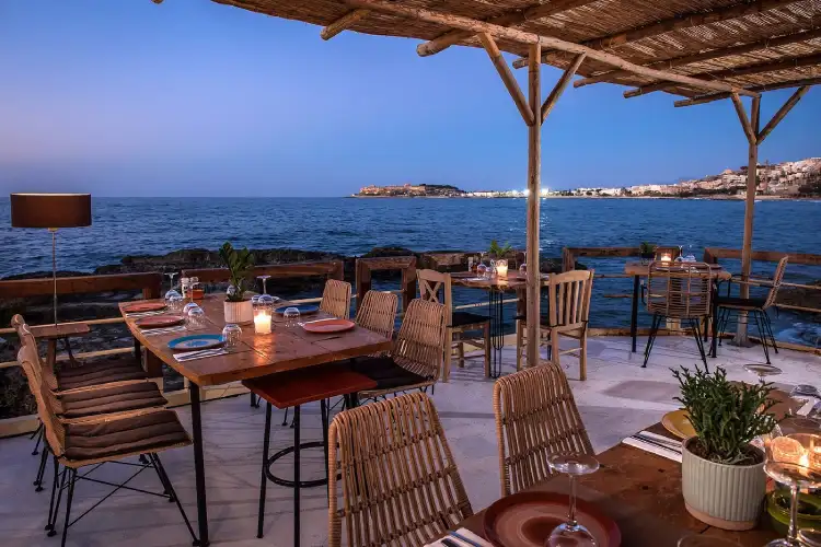 seaside-venue-romantic-crete