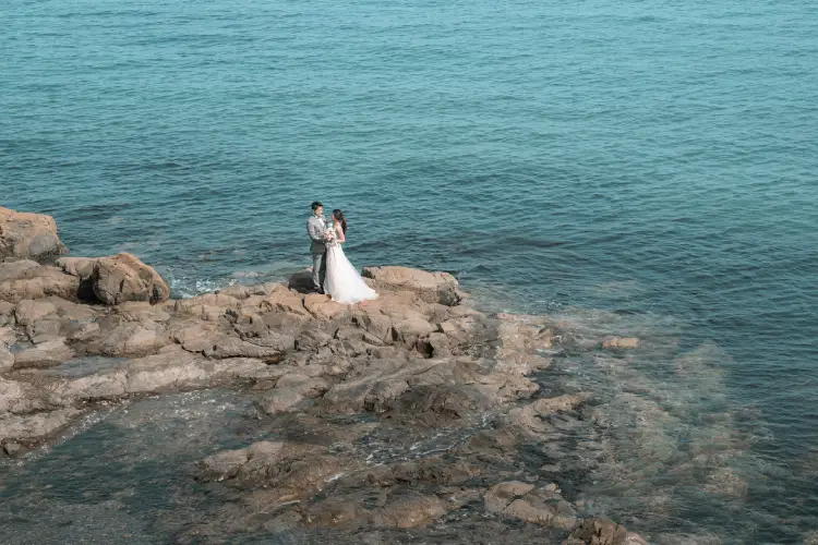 Crete destination elopement