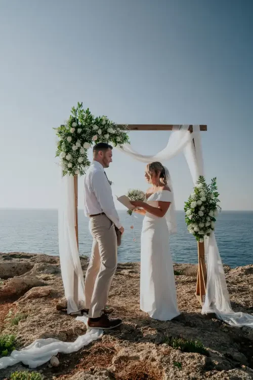 An_Unconventional_Elopement_in_Crete